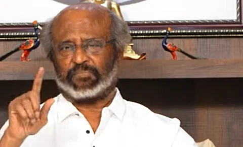 இரட்டை இலை அதிமுகவின் பிரம்மாஸ்திரம்: ரஜினிகாந்த்