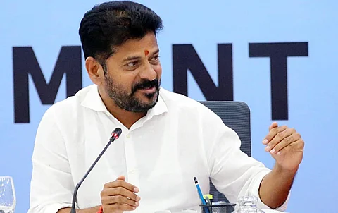 அதானியின் ரூ. 100 கோடி தேவையில்லை: தெலங்கானா முதல்வர் ரேவந்த் ரெட்டி