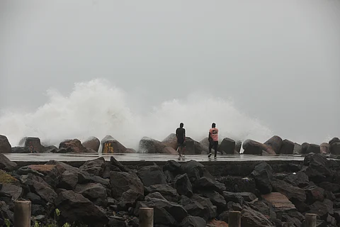 வங்கக் கடலில் உருவானது ஃபெஞ்சல் புயல்