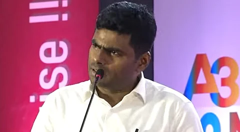 அமைச்சர் பி.டி.ஆரையும் உதயநிதியையும் ஒரே தராசில் வைக்க முடியுமா?: அண்ணாமலை கேள்வி