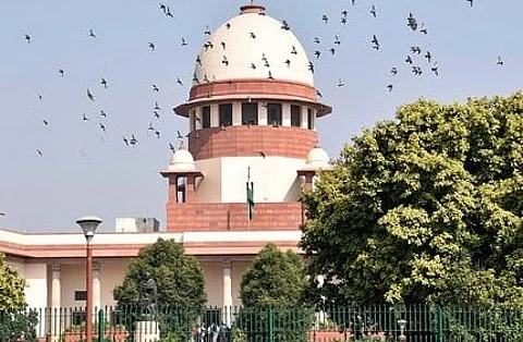 ரேஷன் வழங்குவதைவிட வேலைவாய்ப்பை உருவாக்குவதில் கவனம் வேண்டும்: உச்ச நீதிமன்றம்