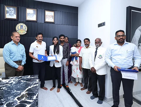 கேரம் காசிமாவுக்கு ரூ. 1 கோடி வழங்கிய தமிழக அரசு!
