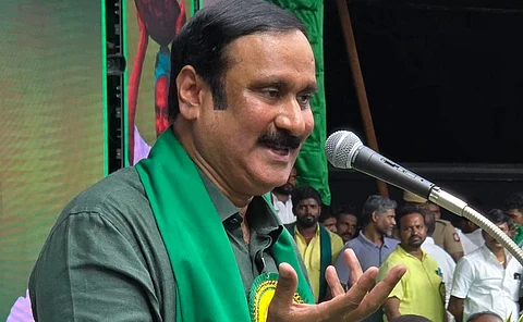 அமைச்சர் பொன்முடிக்குக் கண்டனம் தெரிவித்த கிராமத்தினர் மீது தொடர் அடக்குமுறை: அன்புமணி