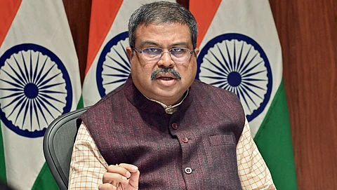 இந்தியை திணிக்க முயற்சி செய்யவில்லை: மத்திய அமைச்சர் தர்மேந்திர பிரதான்