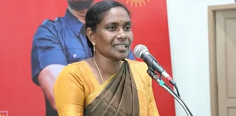 நாதகவிலிருந்து விலகலா?: காளியம்மாள் பதிலும், சீமான் எதிர்வினையும்!