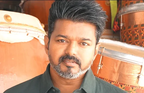 திமுக நம்மை ஏமாற்றிவிட்டது: மகளிர் தின வாழ்த்துடன் அரசியல் பேசிய விஜய்!
