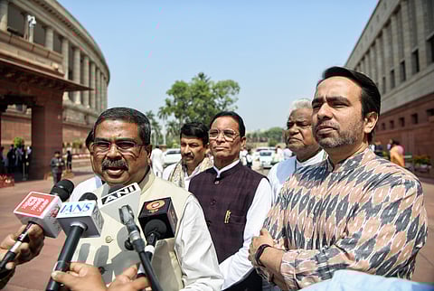 பிஎம் ஸ்ரீ திட்டம்: மக்களவையில் நடந்தது என்ன?