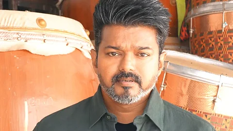 சமையல் எரிவாயு விலை உயர்வு, சாமானிய மக்கள் மீதான நேரடித் தாக்குதல்: விஜய்