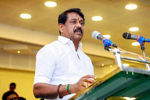 அதிமுக கூட்டணி குறித்து தொண்டர்கள் கருத்து தெரிவிக்கவேண்டாம்: நயினார் நாகேந்திரன்