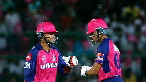 வைபவ் சூர்யவன்ஷி - யஷஸ்வி ஜெயிஸ்வால்