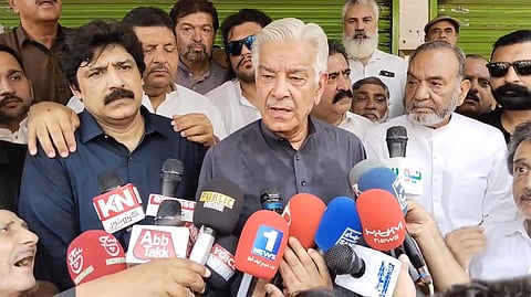 தீவிரவாத தாக்குதலுக்கும் எங்களுக்கும் தொடர்பில்லை: பாகிஸ்தான் பாதுகாப்பு அமைச்சர்