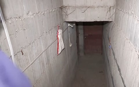 எல்லையில் தயாராகும் 'மோடி பதுங்குக் குழிகள்': கிராம மக்கள் சொல்வதென்ன?