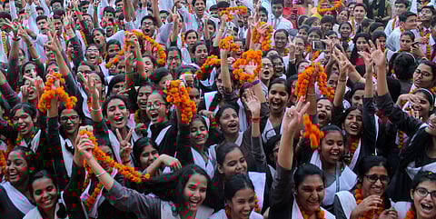 மத்திய பிரதேசத்தில் வரும் கல்வியாண்டில் மகிழ்ச்சி பாடத்திட்டம் அறிமுகம்: அம்சங்கள் என்ன?