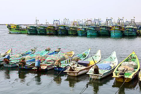 கடற்கொள்ளையர்கள் தாக்குதல்: மீனவர்கள் வேலைநிறுத்தம் அறிவிப்பு