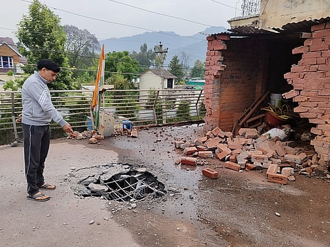 பூஞ்சில் பாகிஸ்தான் தாக்குதல்: 13 பேர் உயிரிழப்பு!