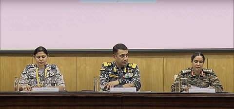 பாகிஸ்தானின் பொய் பரப்புரைகள்: முப்படை அதிகாரிகள் விளக்கம்!