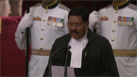 52-வது தலைமை நீதிபதியாக பி.ஆர். கவாய் பதவியேற்பு!