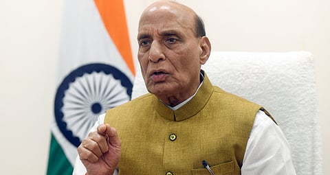 அடாவடியான நாட்டின் கைகளில் அணுஆயுதம் பாதுகாப்பாக இருக்குமா?: ராஜ்நாத் சிங் கேள்வி