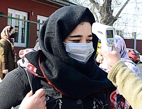 கொரோனா: நாடு முழுக்க ஒரே நாளில் 685 பேர் பாதிப்பு