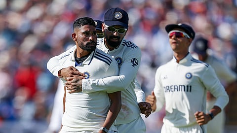 கில் இரட்டைச் சதம்: 3 விக்கெட்டுகளை இழந்து இங்கிலாந்து தடுமாற்றம்