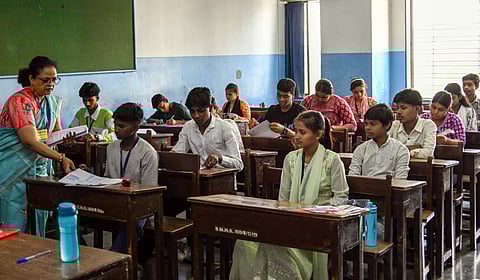 போட்டித் தேர்வு - கோப்புப்படம்