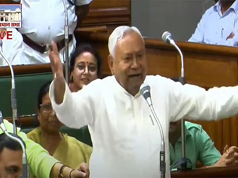 'நீ ஒரு குழந்தை': தேஜஷ்வி யாதவை விமர்சித்த நிதிஷ் குமார்! | Nitish Kumar