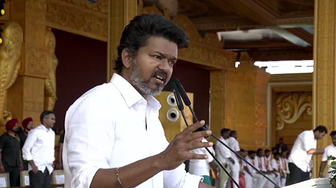 தமிழக மக்களை ஏமாற்றிவிடலாம் என்று நினைக்கவேண்டாம்: பிரதமரை சீண்டிய விஜய் | TVK Vijay | Madurai
