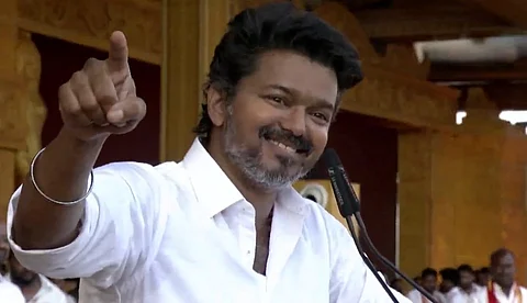 ஓர் அரசியல் தலைவன் என்பவன்..: குட்டிக்கதையுடன் உரையை நிறைவு செய்த விஜய் | TVK Vijay | Madurai
