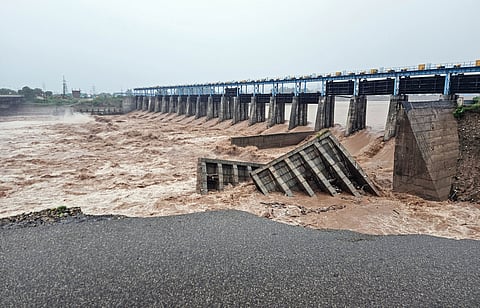தாவி நதியில் வெள்ளப்பெருக்கு