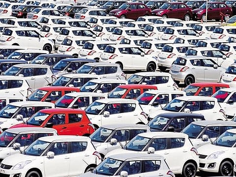 ஜிஎஸ்டியில் மாற்றம்: கார், பைக் வாங்கினால் யாருக்கு லாபம்? | GST