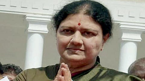 செங்கோட்டையன் அதிமுக ரத்தம் என்று நிரூபித்துள்ளார்: வி.கே சசிகலா அறிக்கை | V.K. Sasikala | Sengottaiyan |