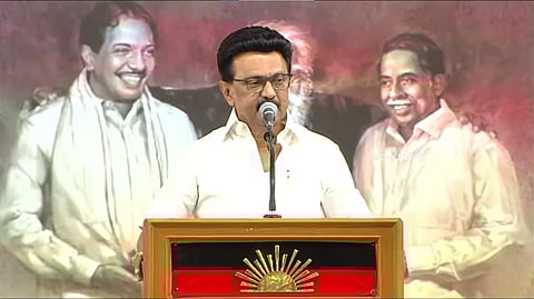 காலில் விழுந்த பிறகு கைக்குட்டை எதற்கு?: ஈபிஎஸ்ஸைச் சீண்டிய முதல்வர் ஸ்டாலின் | MK Stalin | Edappadi Palaniswami |