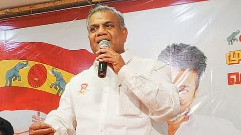 கரூர் உயிரிழப்புகள்: என். ஆனந்த் உள்பட 4 பேர் மீது வழக்குப்பதிவு! | Karur | Karur Stampede | TVK Vijay |