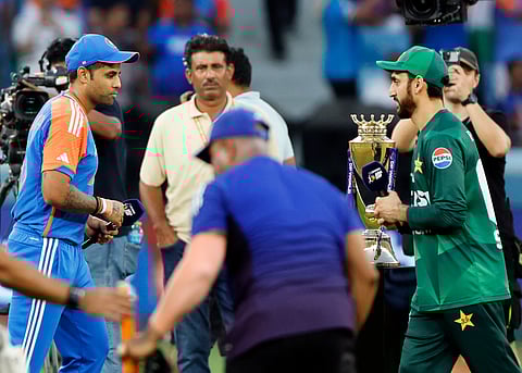 கைக்குலுக்குவது ஒன்றும் பெரிய விஷயமில்லை: கபில் தேவ் | Ind v Pak |