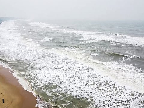 தெற்கு வங்கக்கடலில் அடுத்த 48 மணி நேரத்தில் புயல் உருவாக வாய்ப்பு: வானிலை மையம்