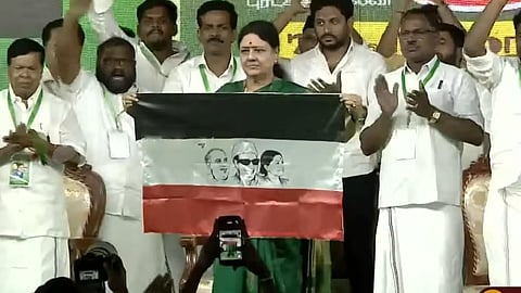 இந்தத் தருணத்திற்காக 9 ஆண்டுகள் காத்திருந்தேன்: புதிய கட்சி தொடங்கிய சசிகலா