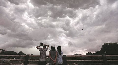 Hailstorms & mild showers recorded in Jaipur; temperature dips by 2˚-5˚C