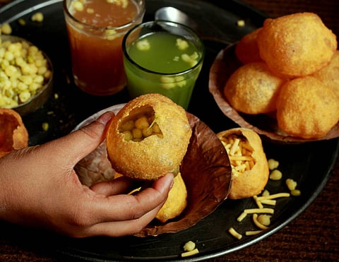 Check out these 7 street shops in Indore to satiate your pani-puri cravings!
