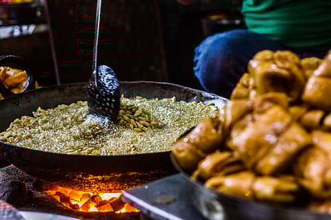 5 popular street foods in Kanpur, perfect to warm your soul during the winter season