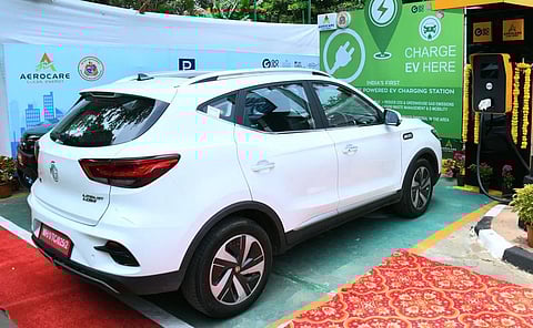India's first bio-gas EV charging station opens in Mumbai near Haji Ali