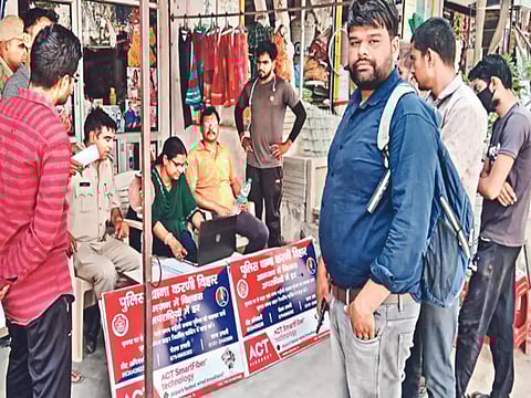 जयपुर पुलिस ने ड्राइवरों और घरेलू सहायकों के वेरिफिकेशन के लिए आयोजित किये 100 कैम्प्स