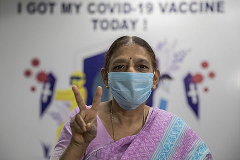 Knocksense Shorts | Union govt to start free COVID booster shots for 18+ from July 15