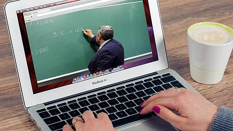 10,000 educational institutes in India adopt hybrid learning