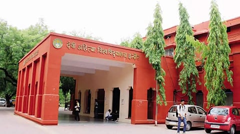 Knocksense Shorts | DAVV in Indore to set up new Paramedical wing under the AYUSH department