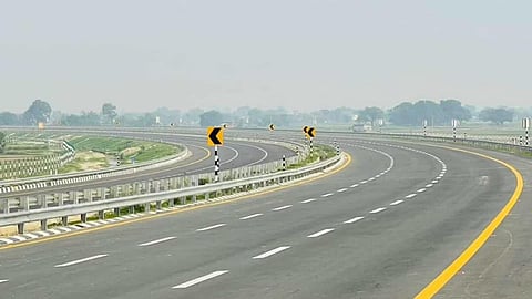 Construction of Lucknow-Kanpur expressway to begin in October 2022