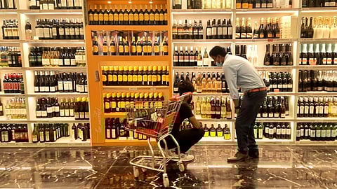 Daily News Wrap | Indian weightlifter Achinta clinched gold; July GST collection second highest ever