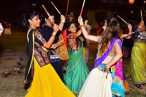 Show your best dance moves at the Dandiya Night gala by 'Twist & Turn' in Lucknow today!