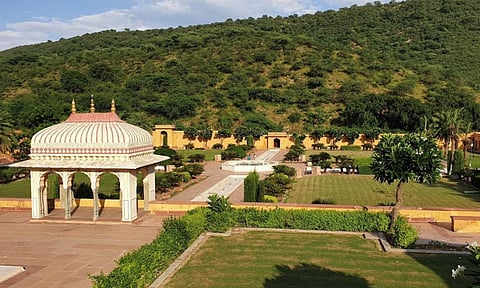 Witness calming views & budding blooms at THESE 7 gardens in Jaipur!