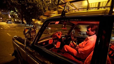 Mumbai RTO hotline to provide help regarding complaints related to taxi drivers