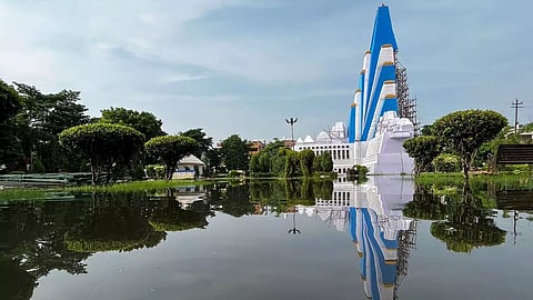 Lucknow's Durga Puja pandal enters Guinness Book of World Records as the highest in the world